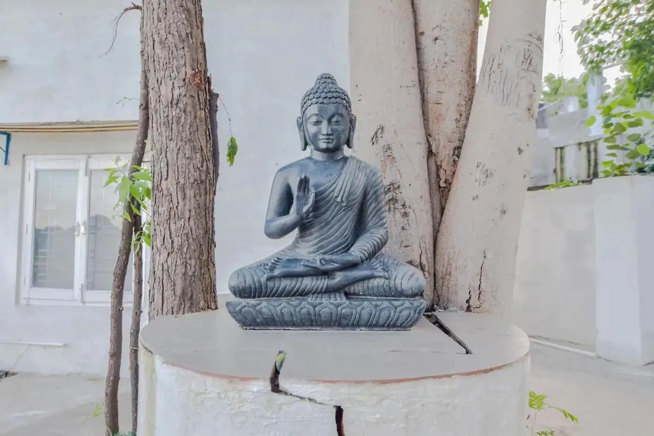 Devendragarh - A Boutique Lake Facing Guest House On Lake Fateh Sagar Udaipur