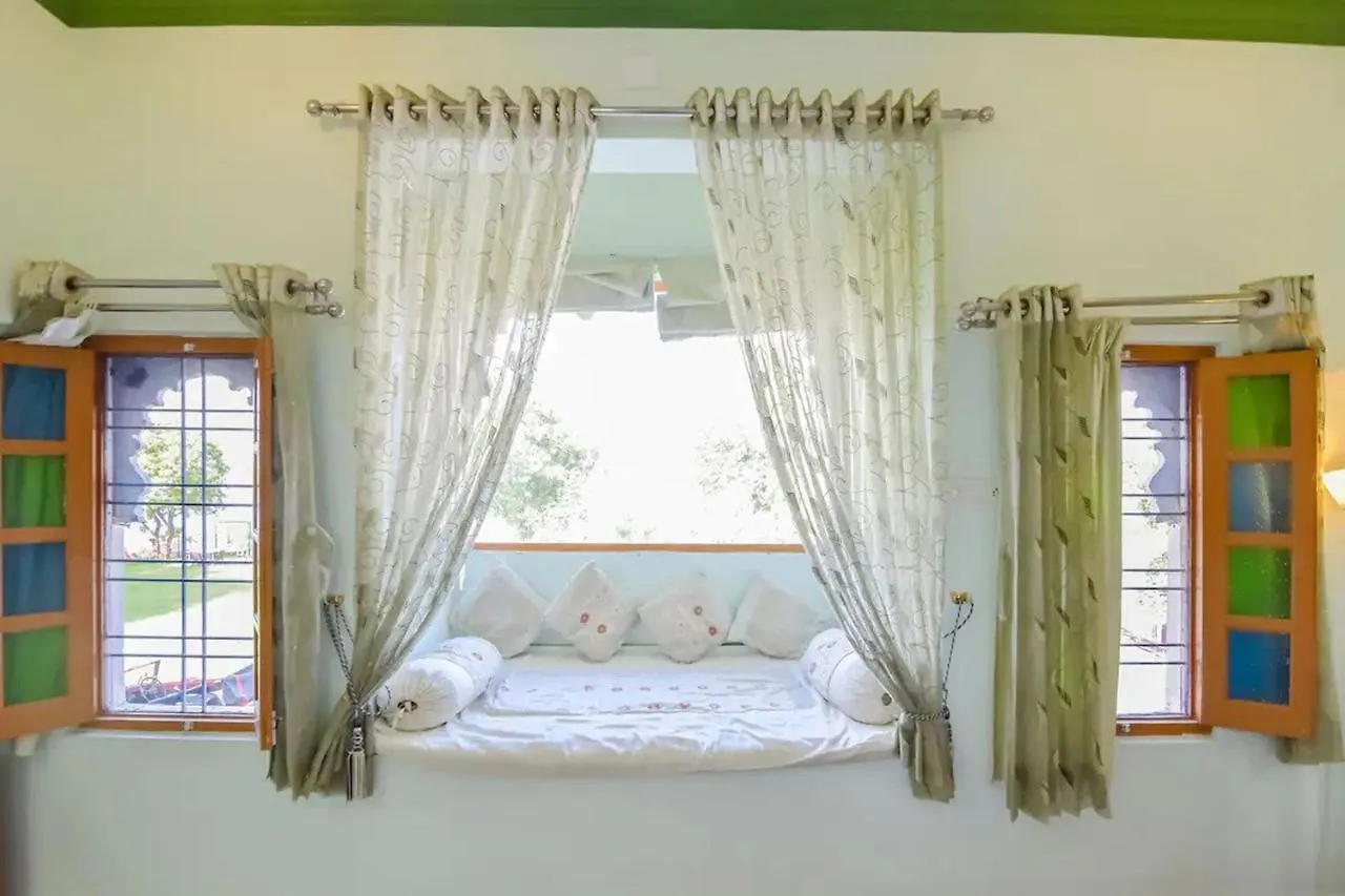 Devendragarh - A Boutique Lake Facing Guest House On Lake Fateh Sagar Udaipur Hotel