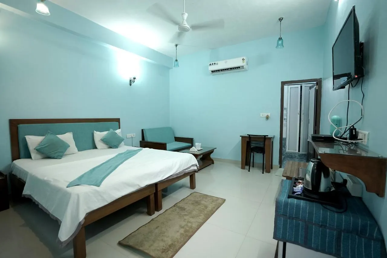 Hotel Devendragarh - A Boutique Lake Facing Guest House On Lake Fateh Sagar Udaipur